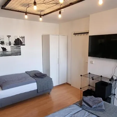 Black&White Designer Business Apartment Fuer 4 Mit Kueche+5G Wlan+Netflix Nahe Der City Appartement