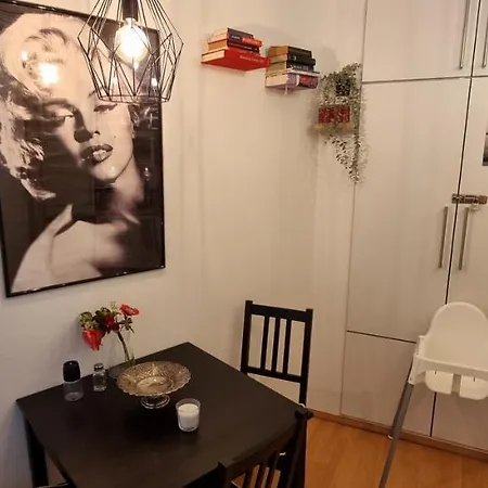 Black&White Designer Business Apartment Fuer 4 Mit Kueche+5G Wlan+Netflix Nahe Der City Appartement Hannover
